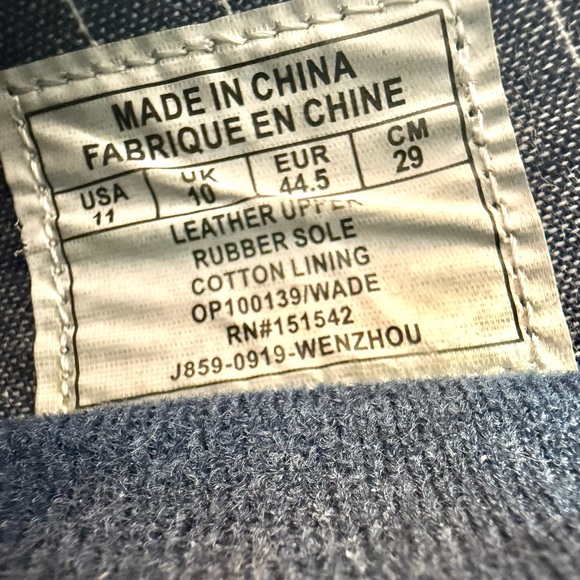 Men’s shoes (size 11) - Picture 9 of 9